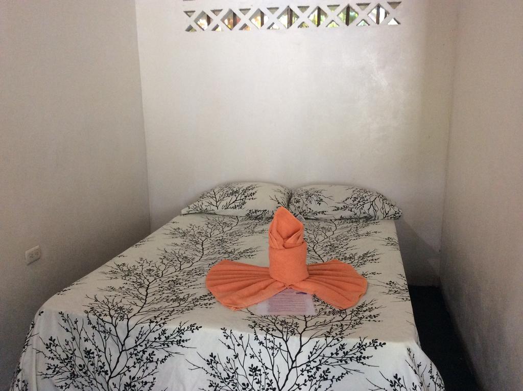 Cabinas Balcon Del Mar 토르투게로 객실 사진