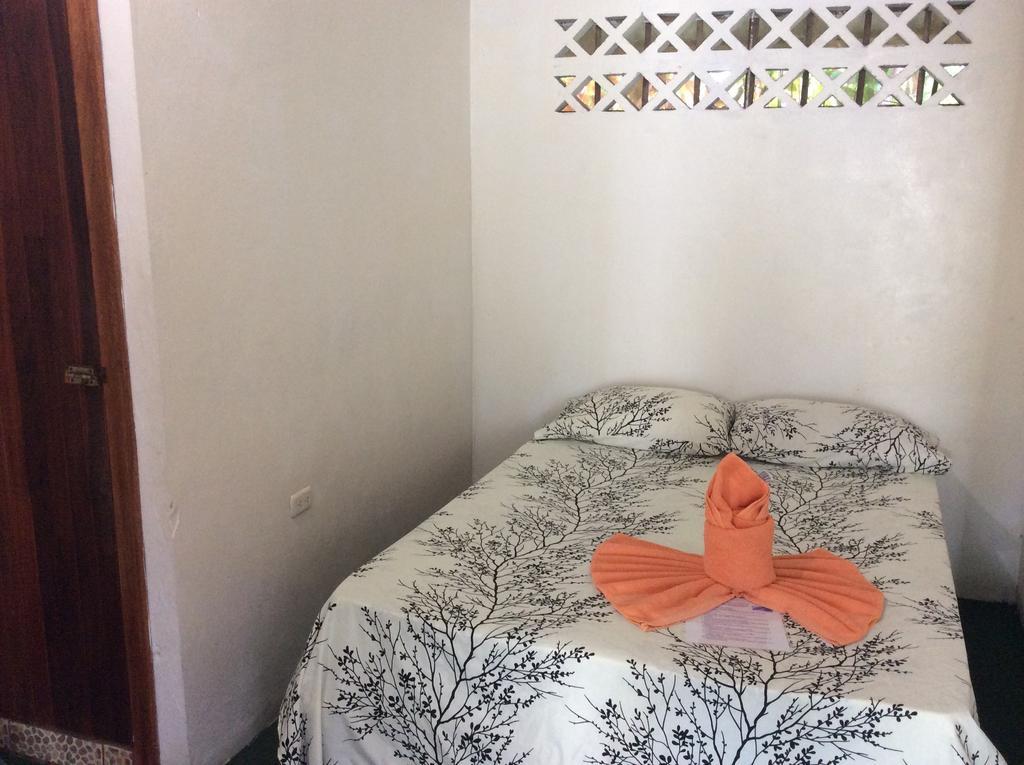 Cabinas Balcon Del Mar 토르투게로 객실 사진